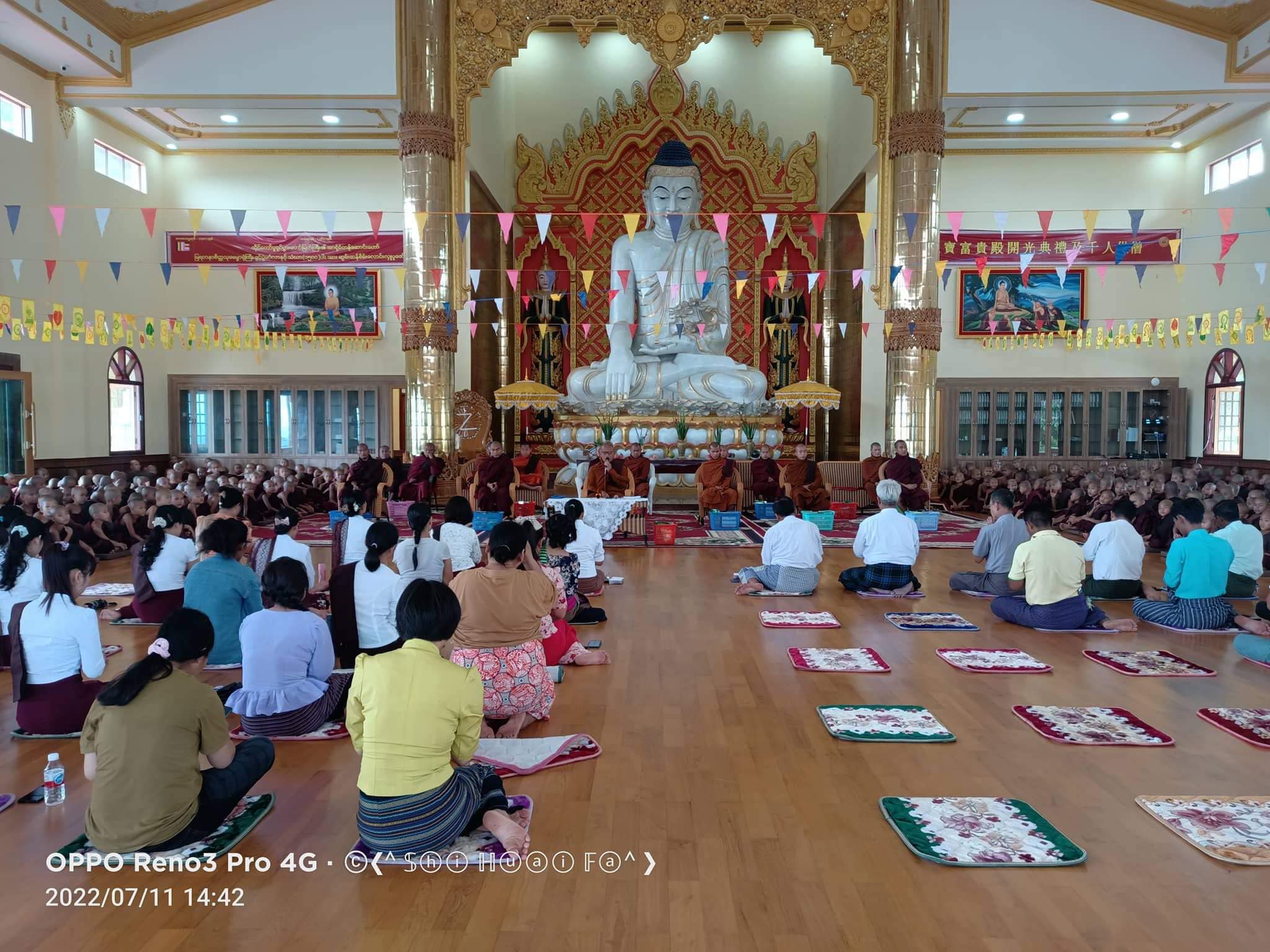 瓦梭Waso結夏安居開始，供養比丘沙彌