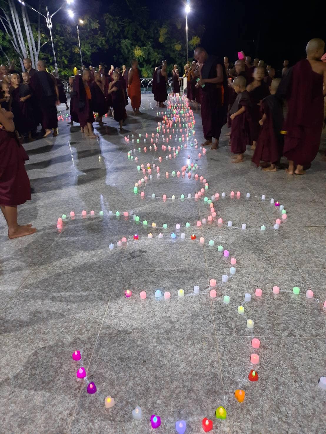 緬甸點燈節，結束結夏安居